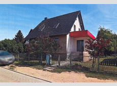 Einfamilienhaus mit Nebengelass