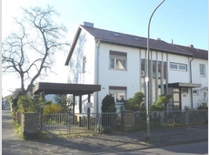 3 K 45-24: Doppelhaushälfte mit Carport in Ludwigshafen - Friesenheim