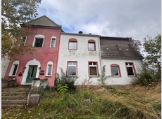 Wohnhaus (ehemaliges Gutshaus)