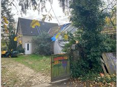 Potsdam 2 K 148-24: Einfamilienhaus mit Garage u.a. in Potsdam OT Marquardt