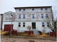 704 K 53-23: Grundstück mit 4 Häusern und Nebenanlagen in Sassnitz