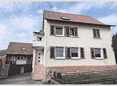 Zwei Zweifamilien-Wohngebäude mit Anbau